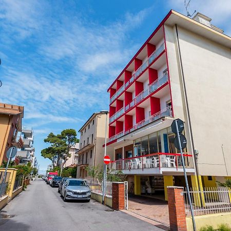 Hotel Serafini Ρίμινι Εξωτερικό φωτογραφία